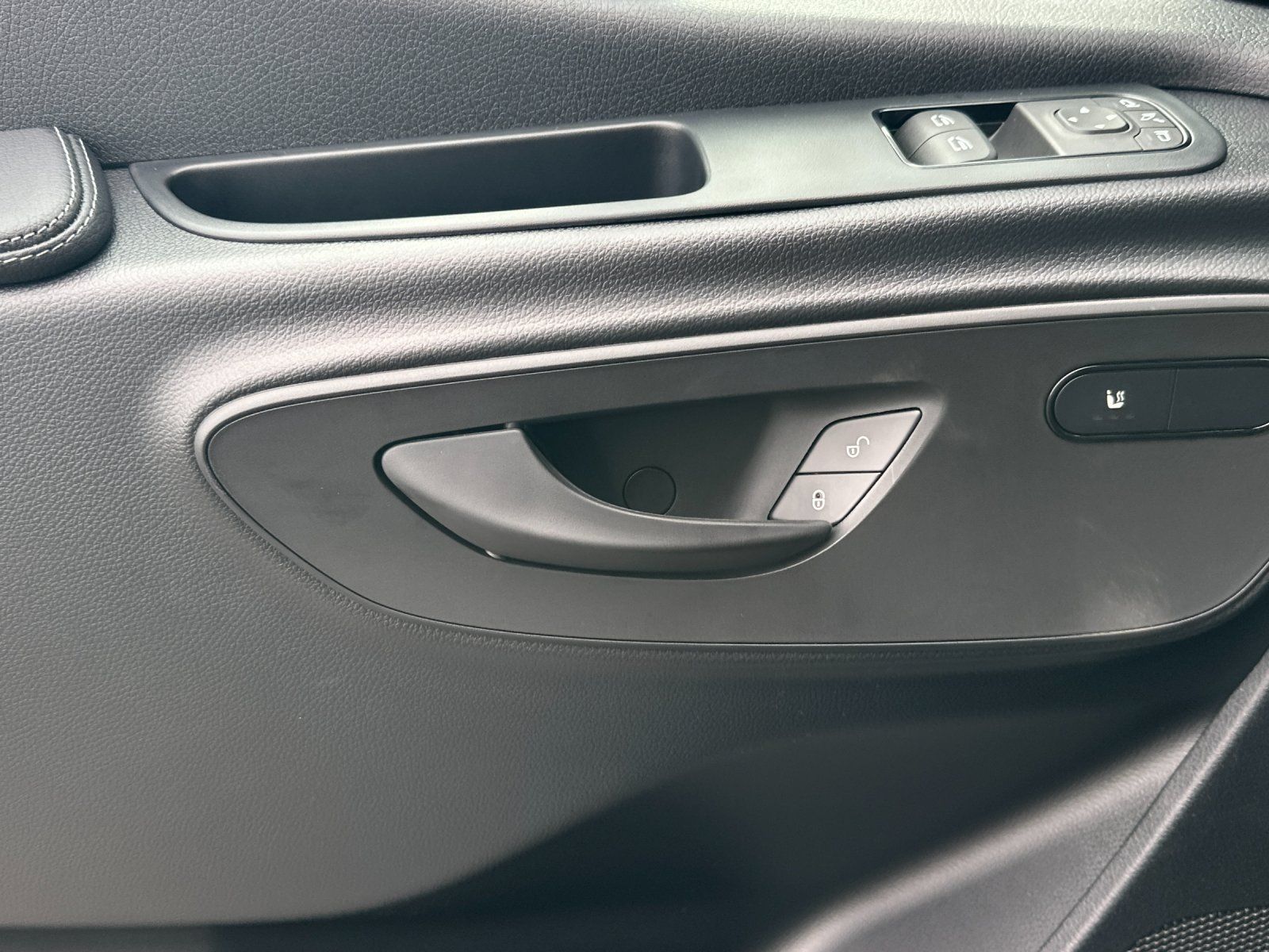 new 2026 Mercedes-Benz Sprinter 2500 car