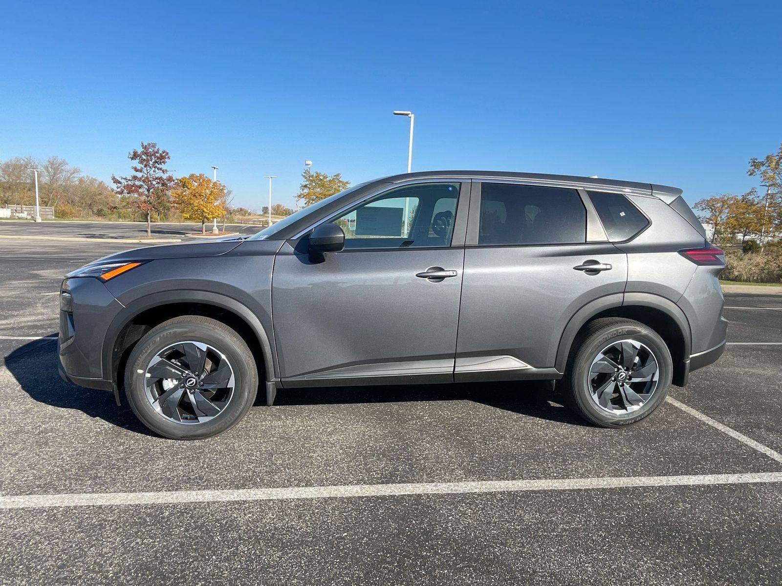 2025 Nissan Rogue SV 30