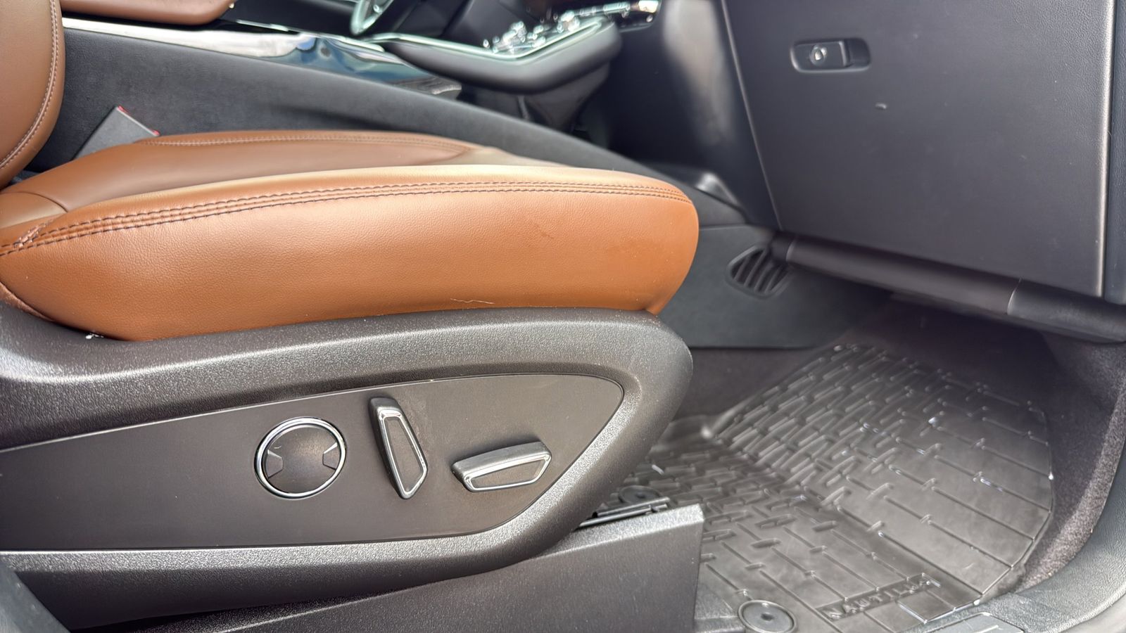 Used Car 2023 Lincoln Nautilus  Reserve For Sale Under $40,000 In Austin, Texas