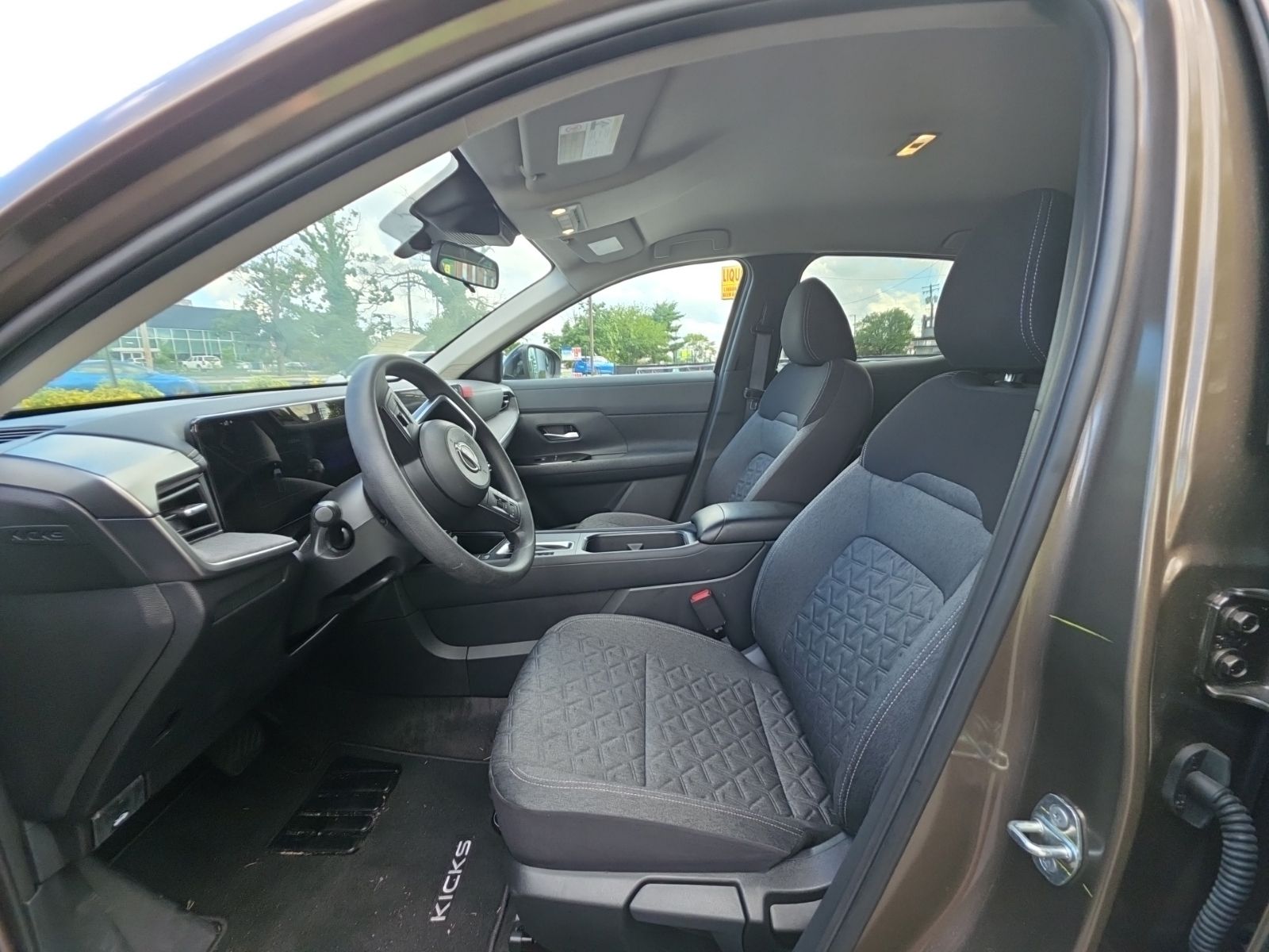 Used 2026 Brown Nissan SV image 9