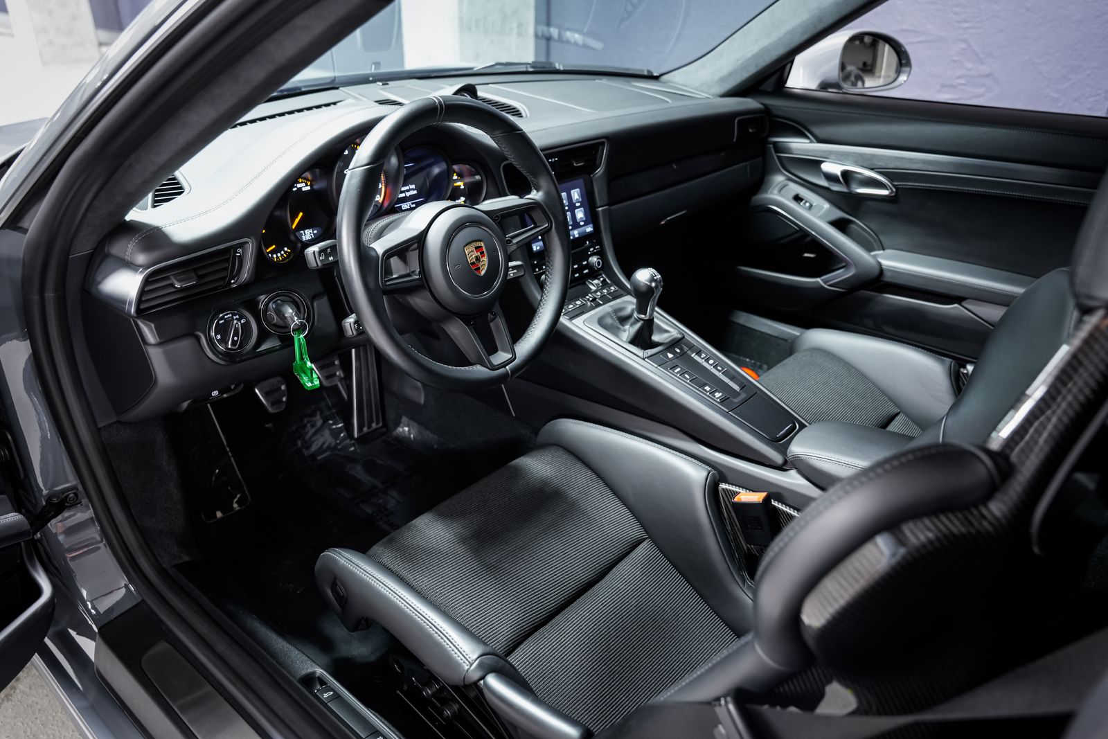 2018 Porsche 911 GT3 — photo 10