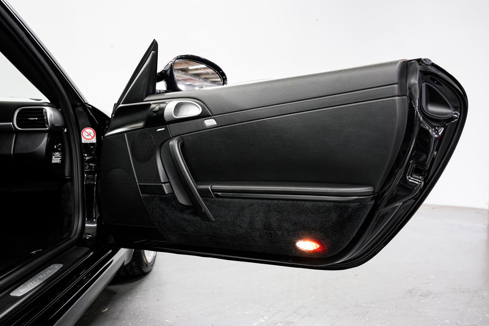 2011 Porsche 911 Carrera S — photo 23