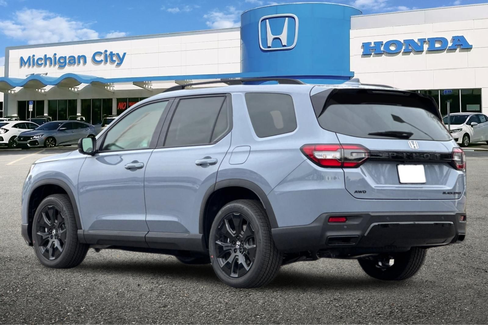 View vehicle photo 3