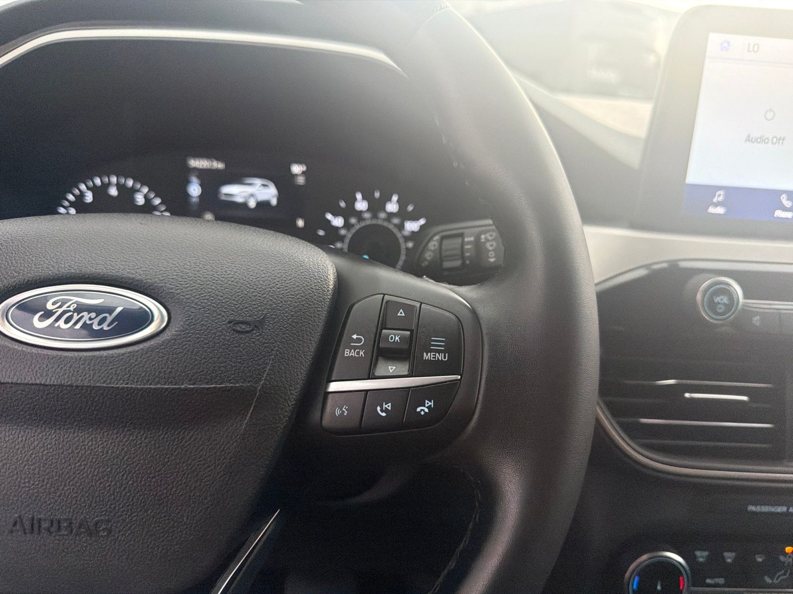 Certified Used 2022 Blue Metallic Ford SE image 19