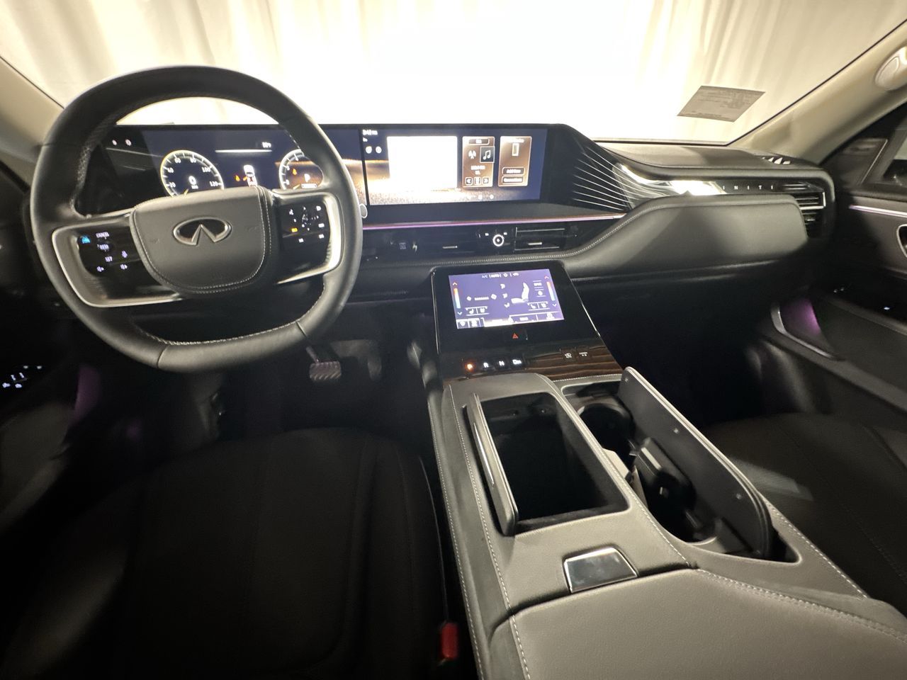 2025 Infiniti QX80 Sensory photo 12