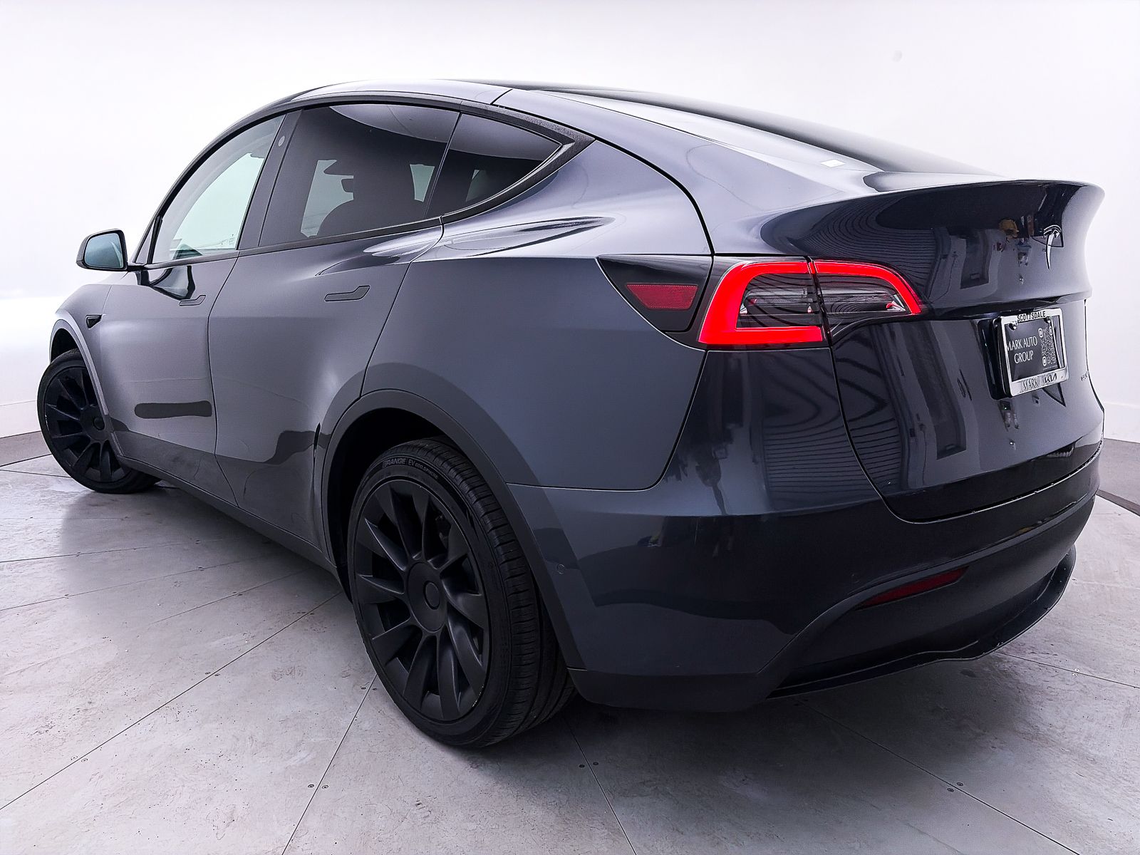 Used 2021 Tesla Model Y Long Range with VIN 5YJYGDEE1MF263227 for sale in Scottsdale, AZ