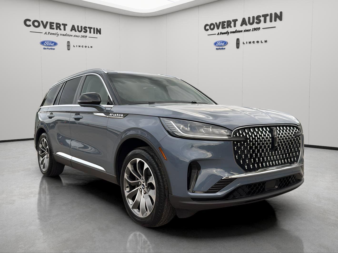 Used Car 2025 Lincoln Aviator  Reserve For Sale Under $70,000 In Austin, Texas