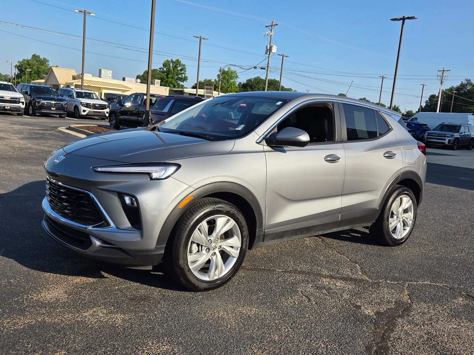 Used 2025 Gray Metallic Buick Preferred image 3