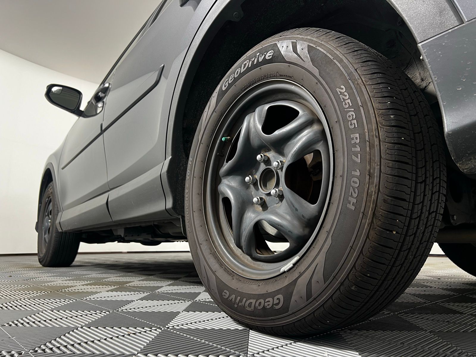Thumbnail: 2016 Toyota RAV4 - 9