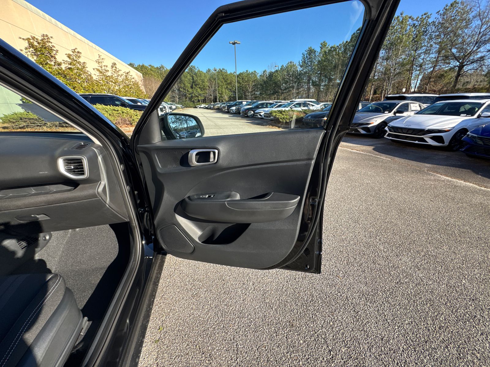 New 2026 Black Hyundai SEL image 15