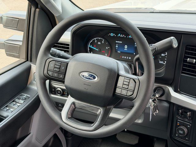 New 2026 Oxford White Ford XL image 19