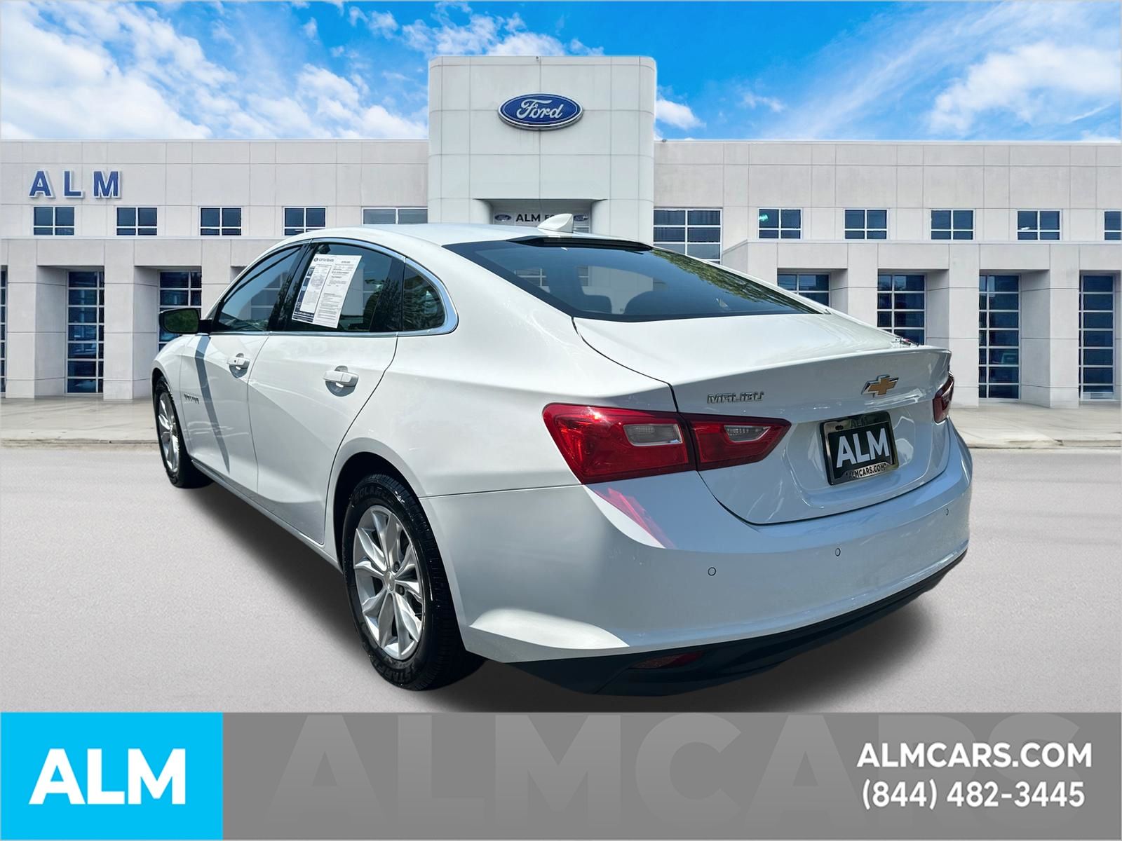 Used 2024 White Chevrolet LT image 8
