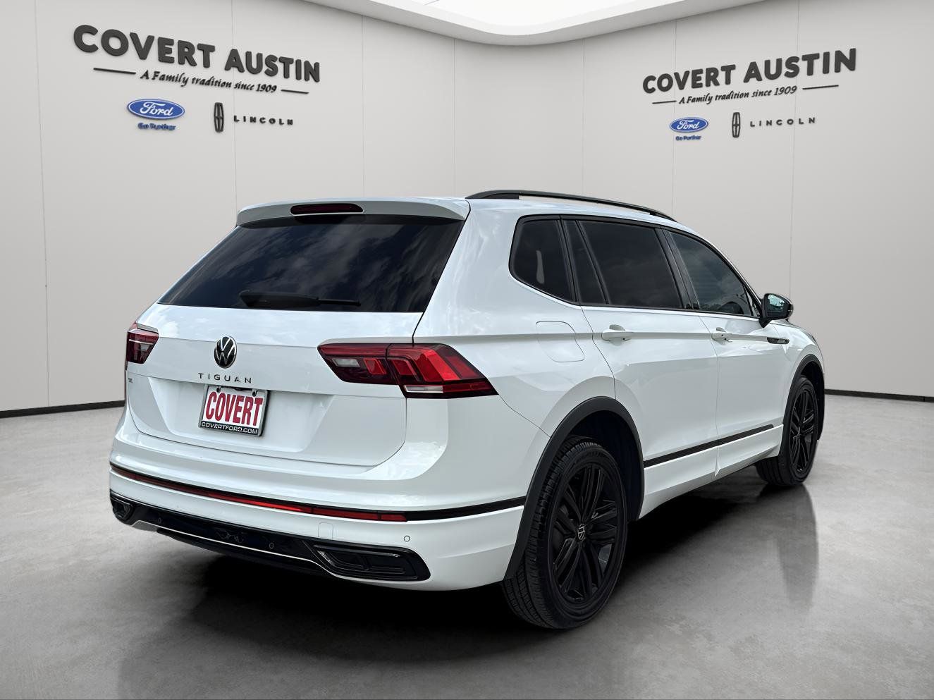 Used Car 2022 Volkswagen Tiguan  2.0t Se R-line Black For Sale In Austin, Texas