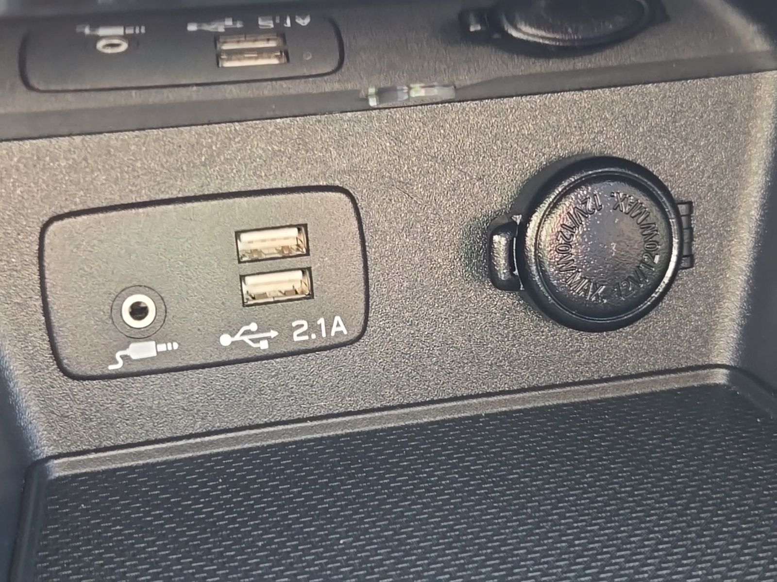Used 2019 Blue Subaru Touring image 29