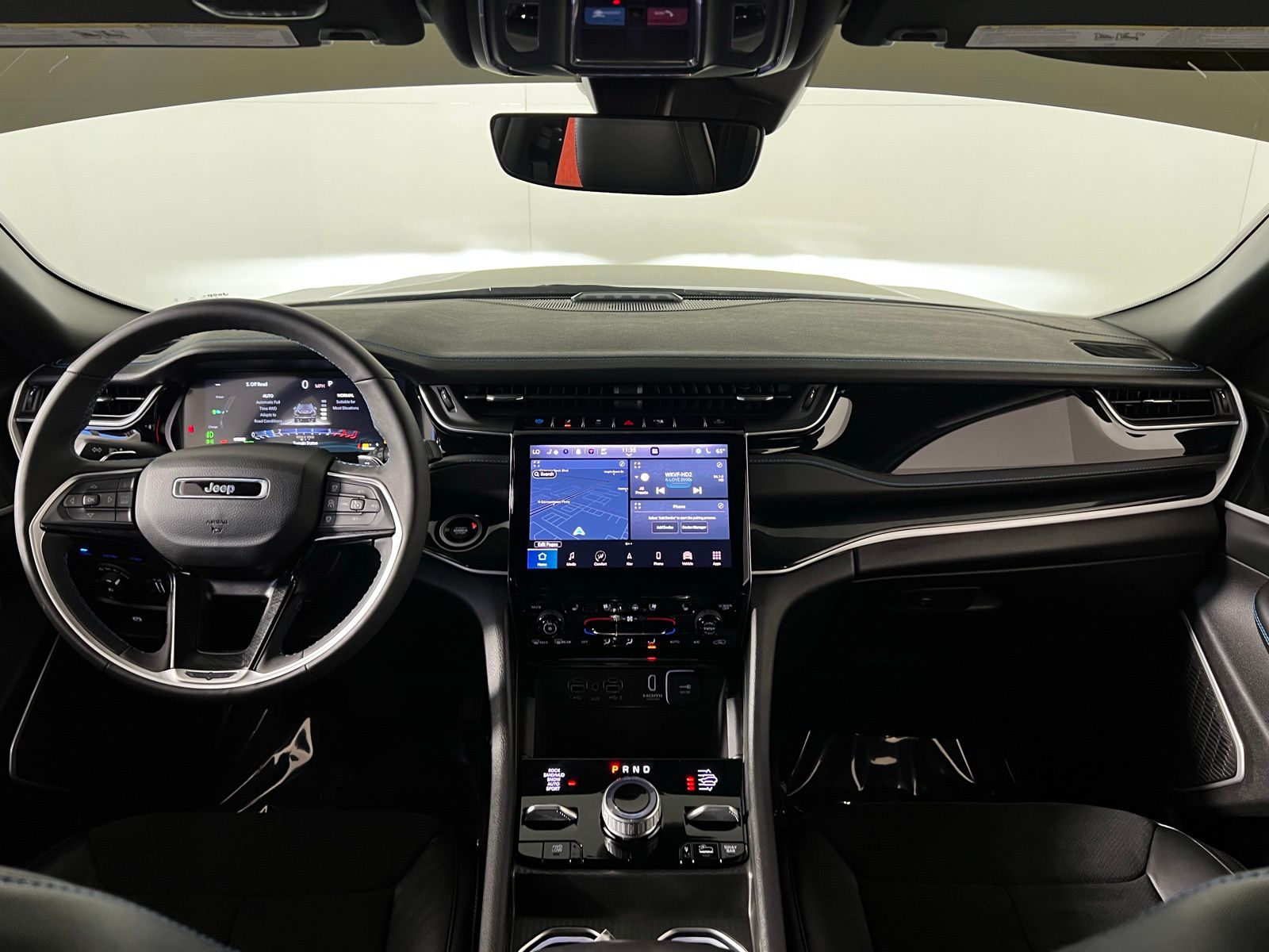 Thumbnail: 2024 Jeep Grand Cherokee - 29