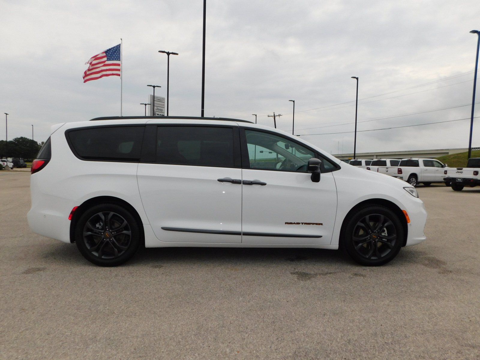 2024 Chrysler Pacifica Touring L 28