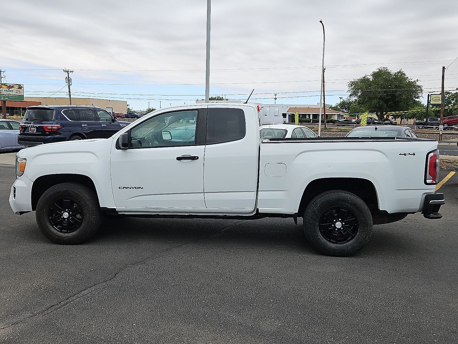 View vehicle photo 2