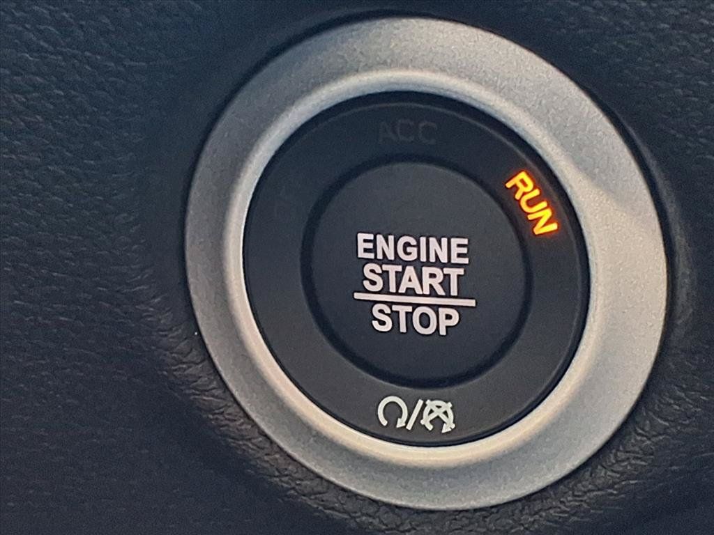 2026 Chrysler Pacifica Select - 5