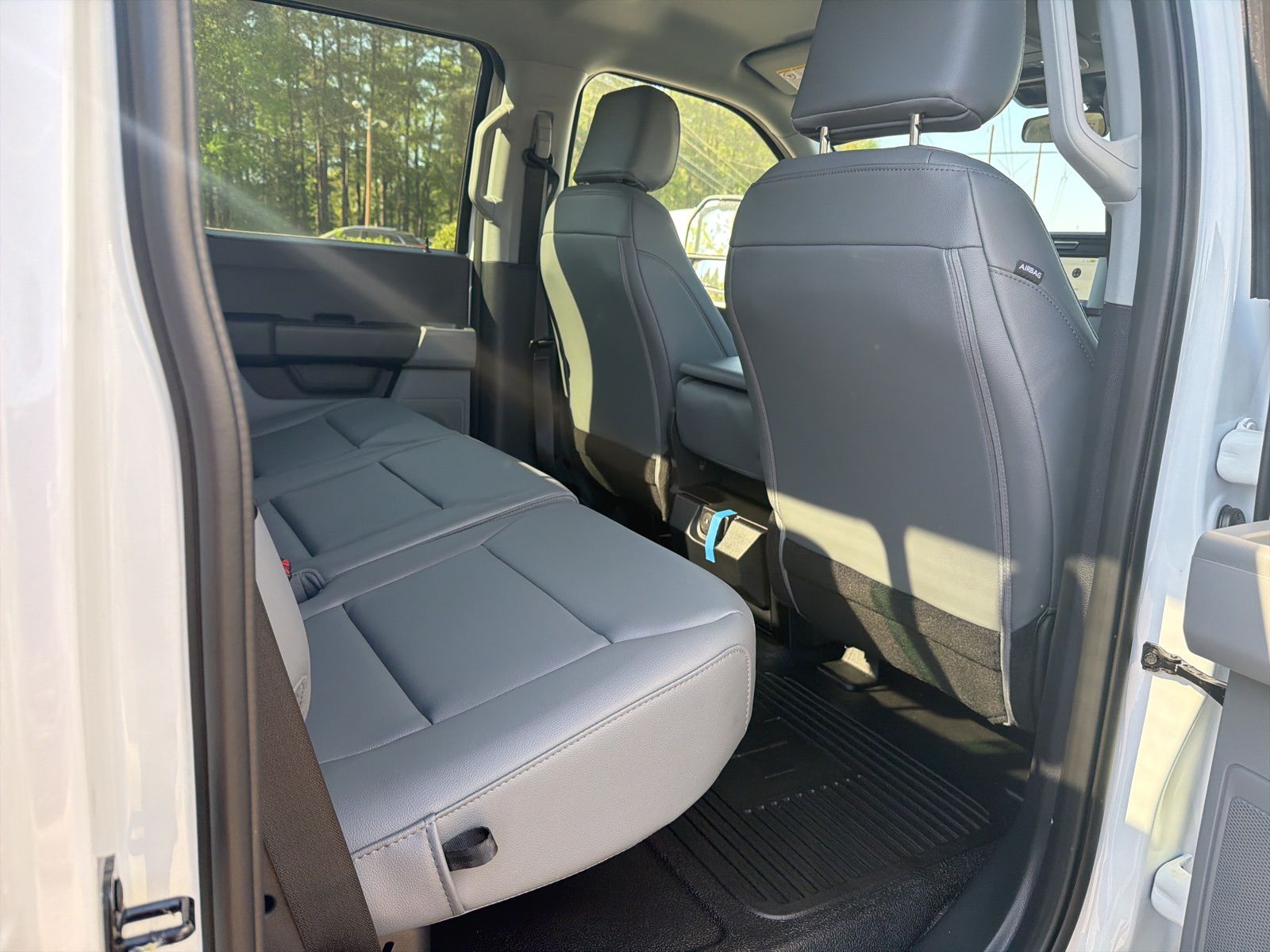 New 2026 Oxford White Ford XL image 18