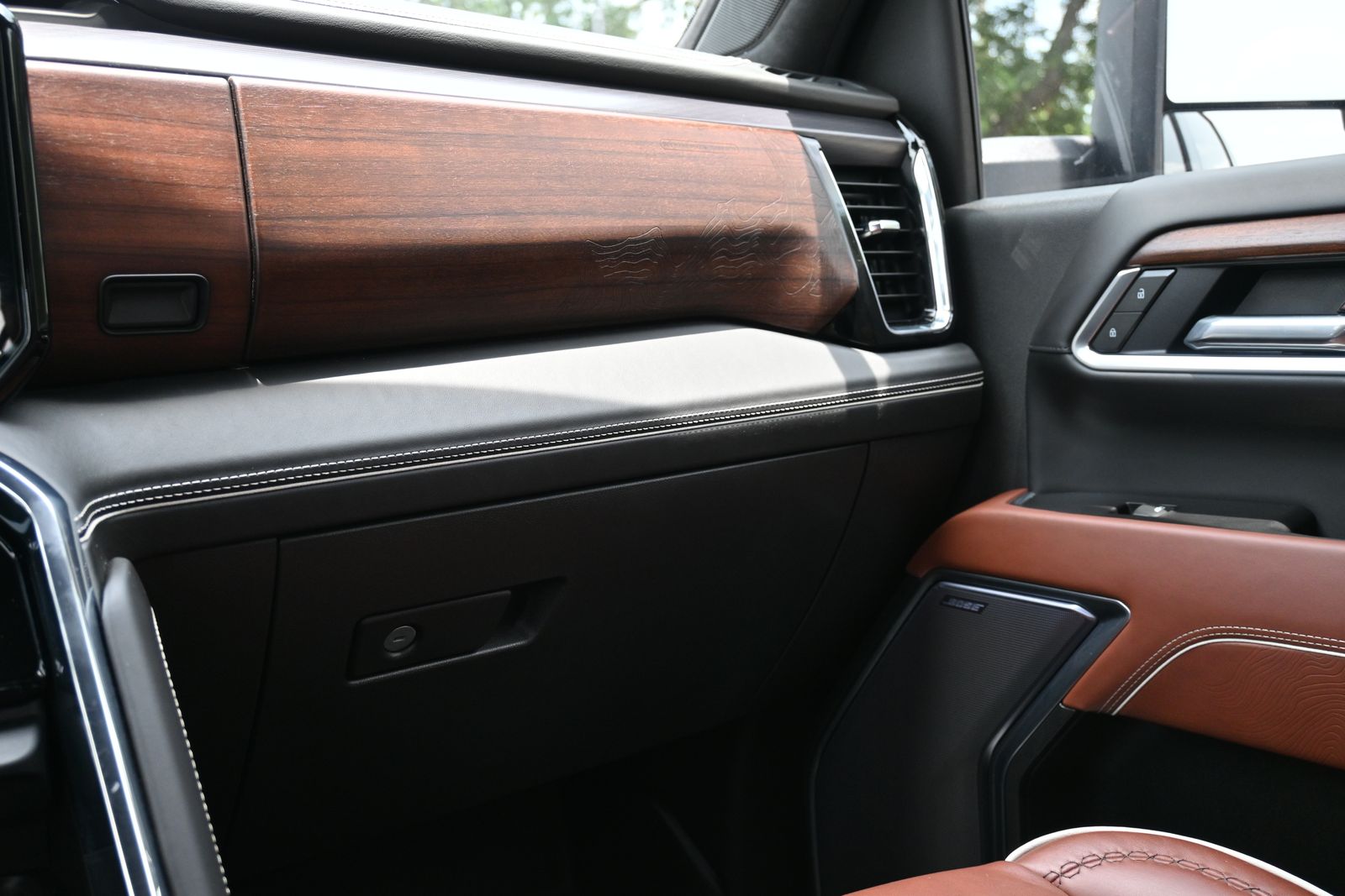 2025 GMC Sierra 2500HD Denali Ultimate Black at South Houston Nissan
