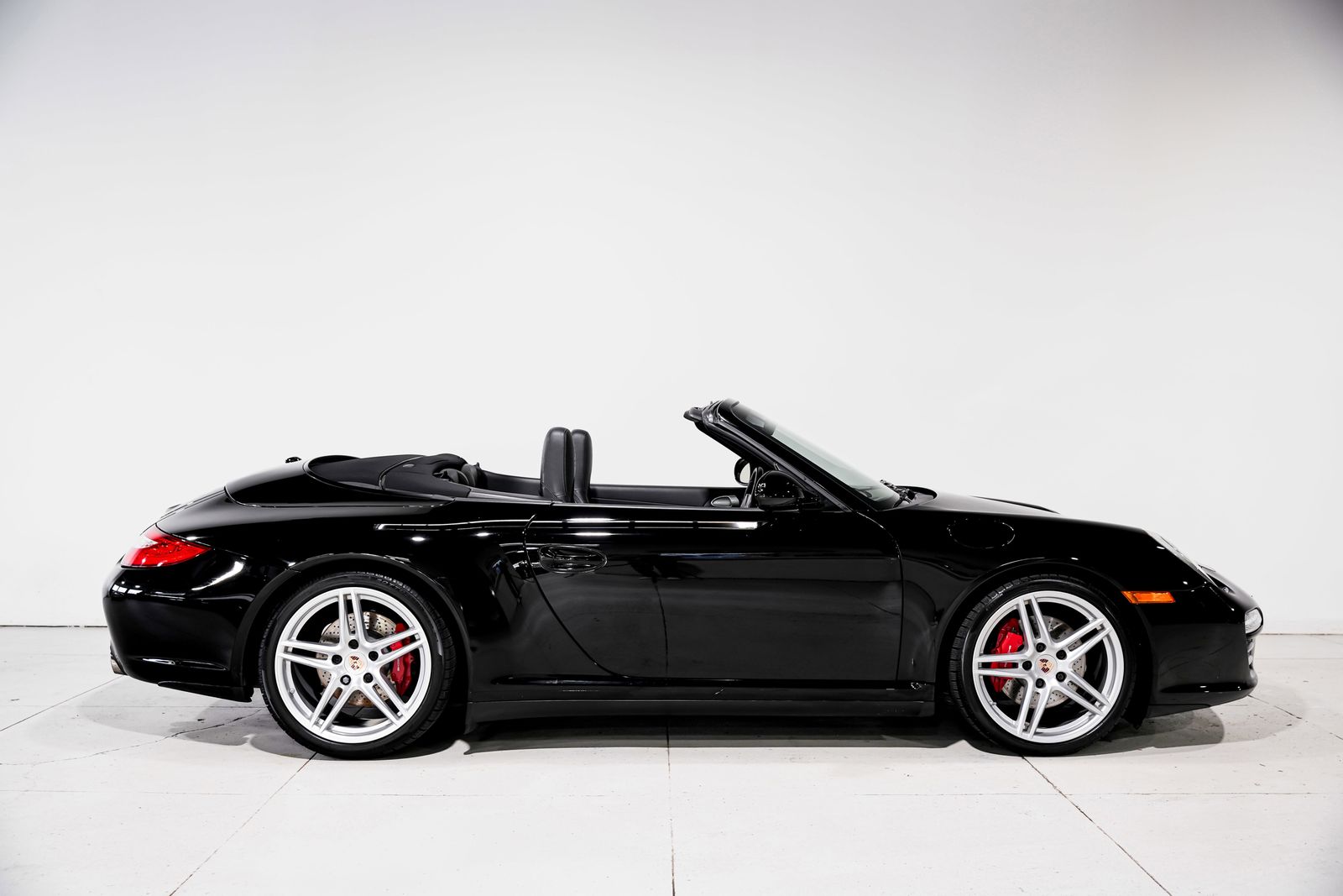 2010 Porsche 911 Carrera 4S — photo 1