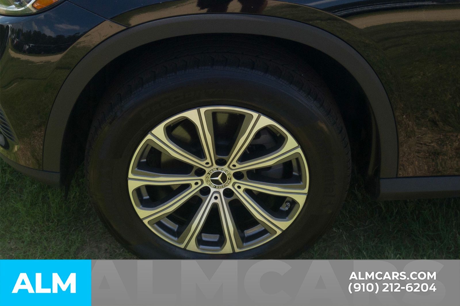 Used 2024 Black Mercedes-Benz GLC 300 image 15