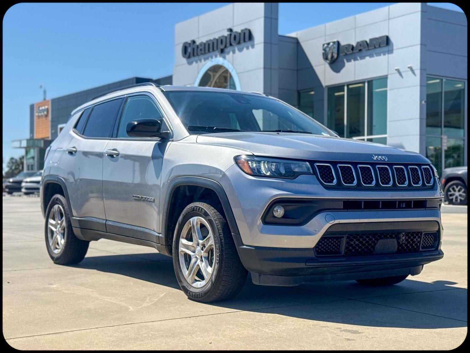 2023 Jeep Compass Latitude 4WD