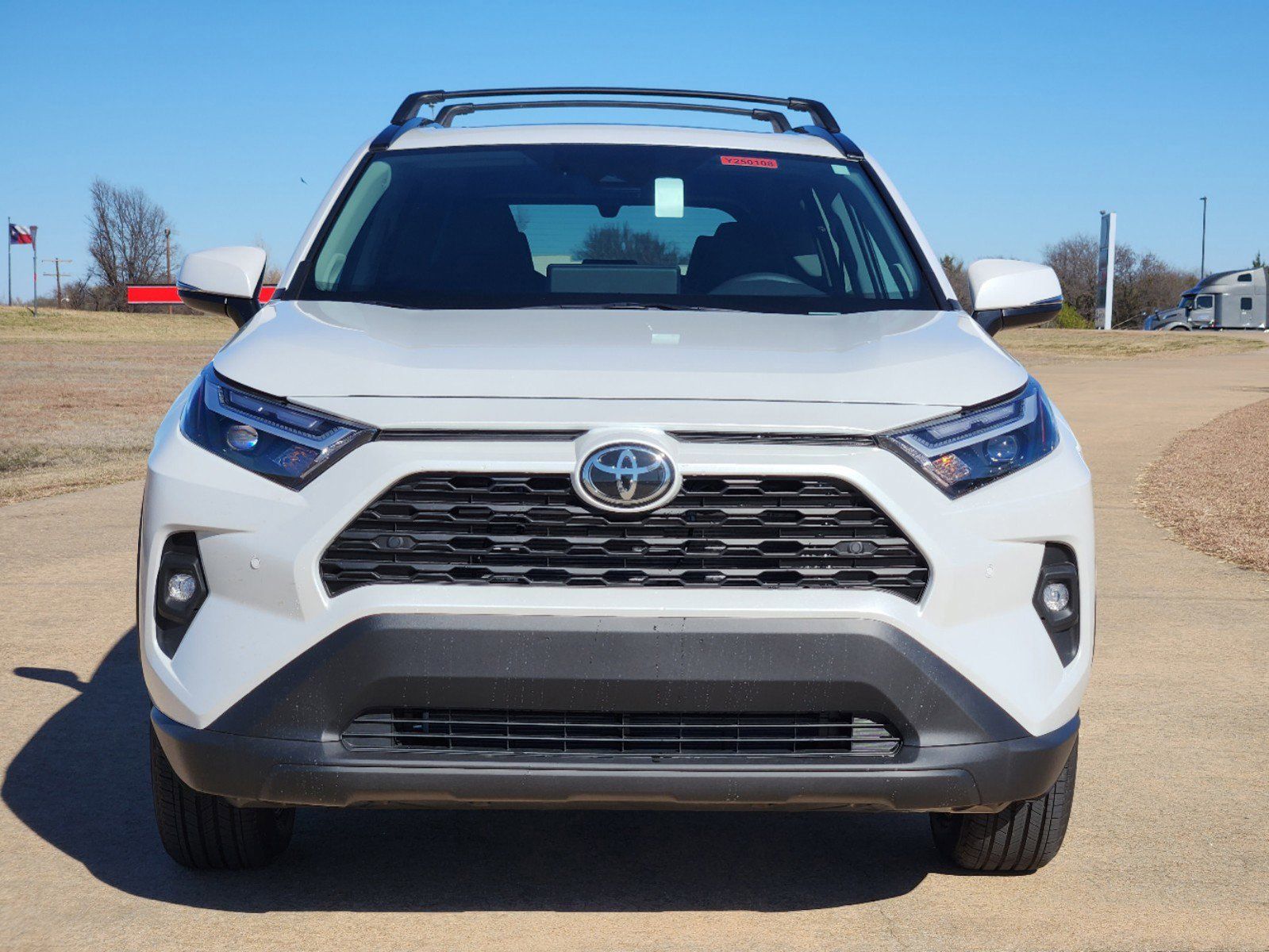 2025 Toyota RAV4 Hybrid XLE Premium 6