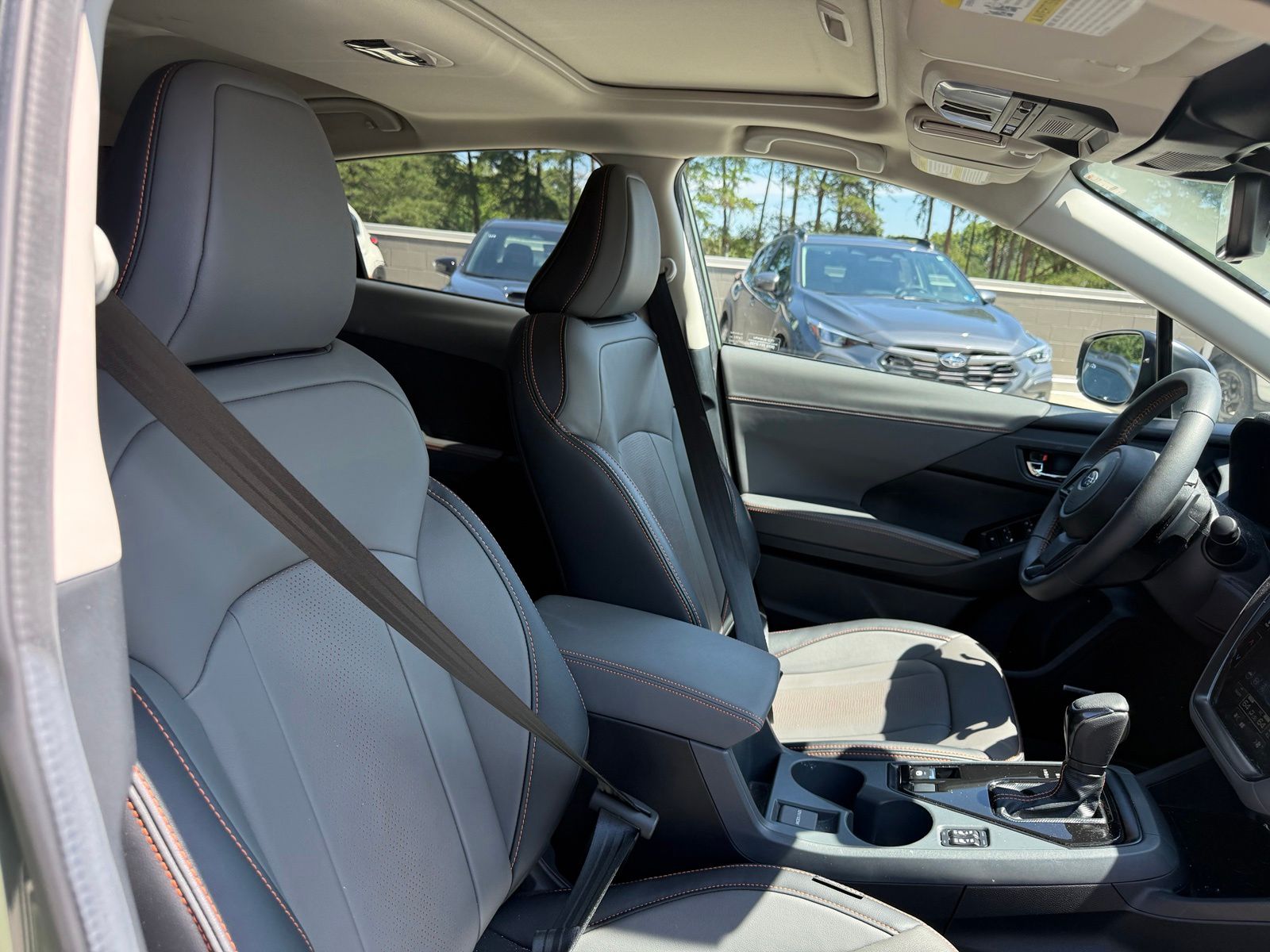 Used 2025 Green Subaru Limited image 30