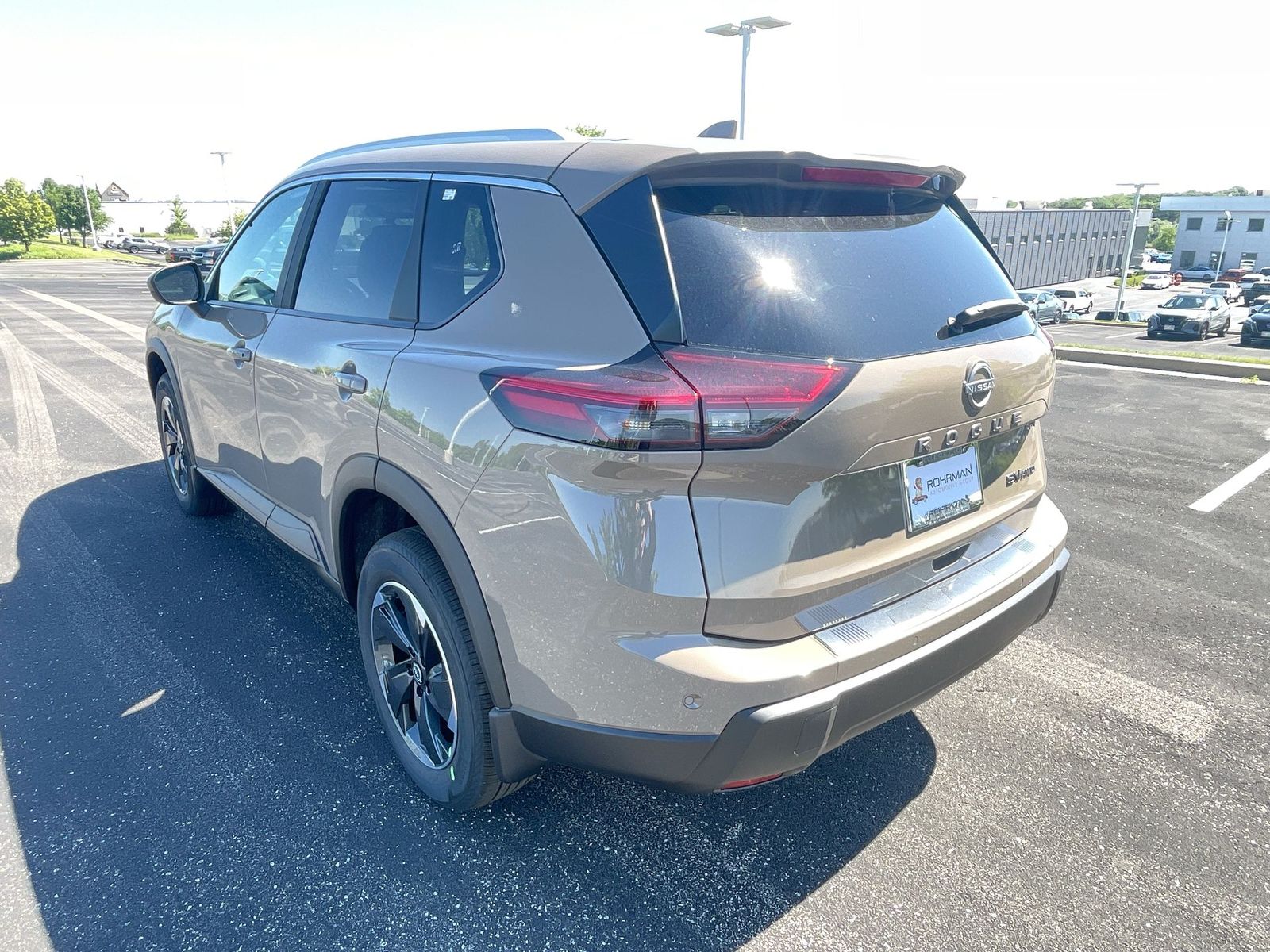 2024 Nissan Rogue SV 32