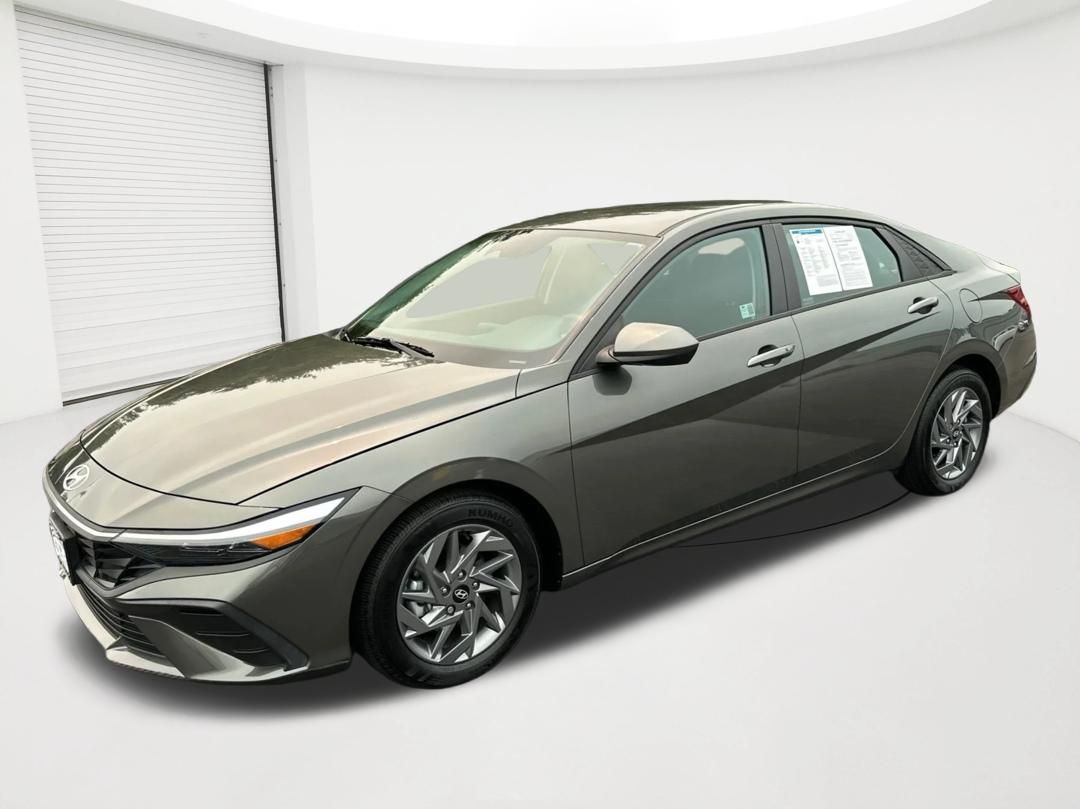 Amazon Gray 2024 Hyundai Elantra Sedan Front-Wheel Drive Continuously Variable Transmission