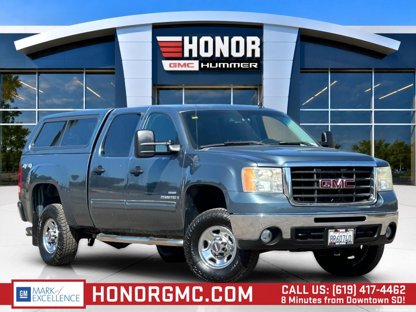 Stealth Gray Metallic 2009 GMC Sierra 2500HD Pickup Truck Four-Wheel Drive 6-Speed Automatic