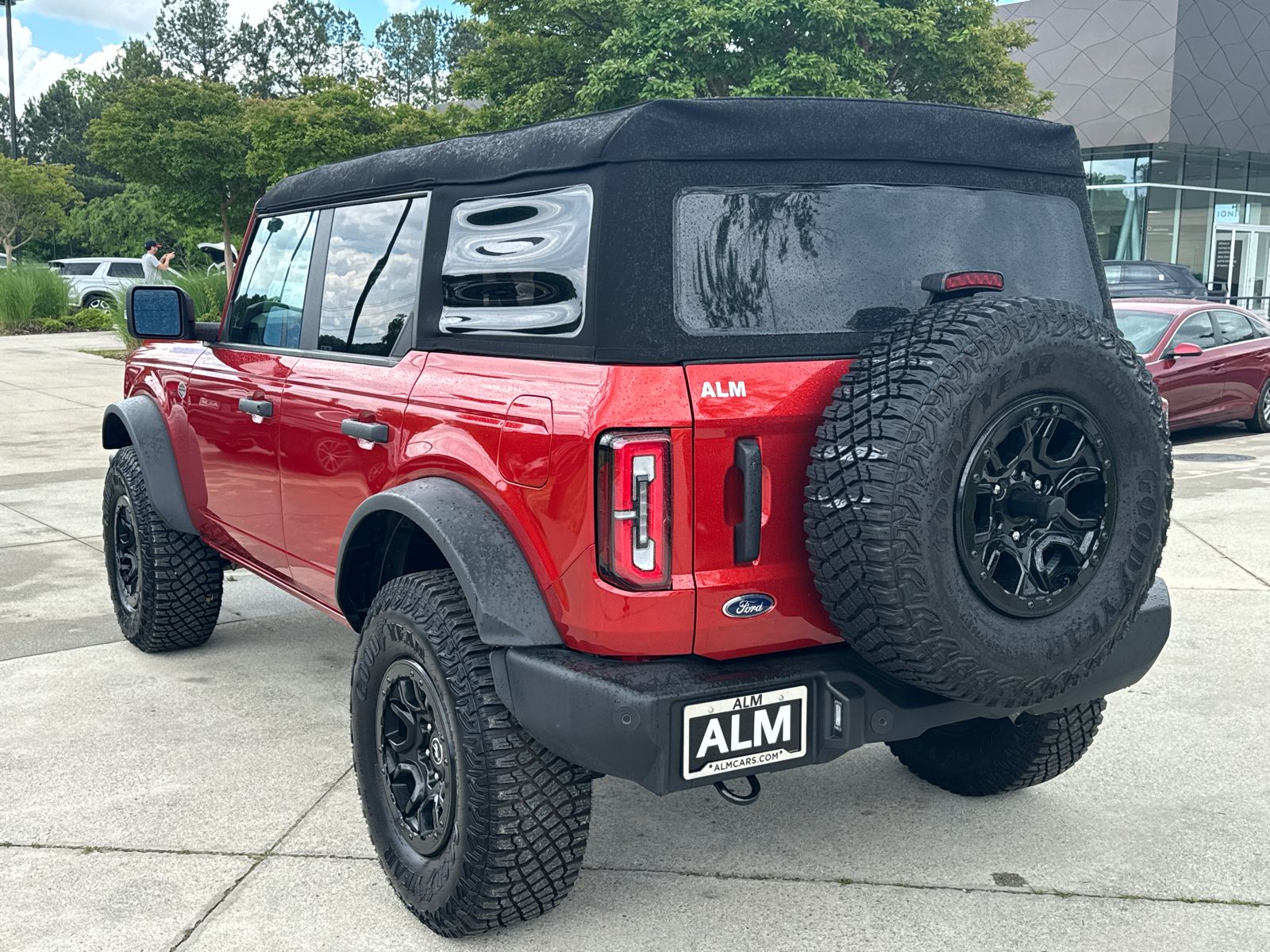 2023 Ford Bronco Base 7