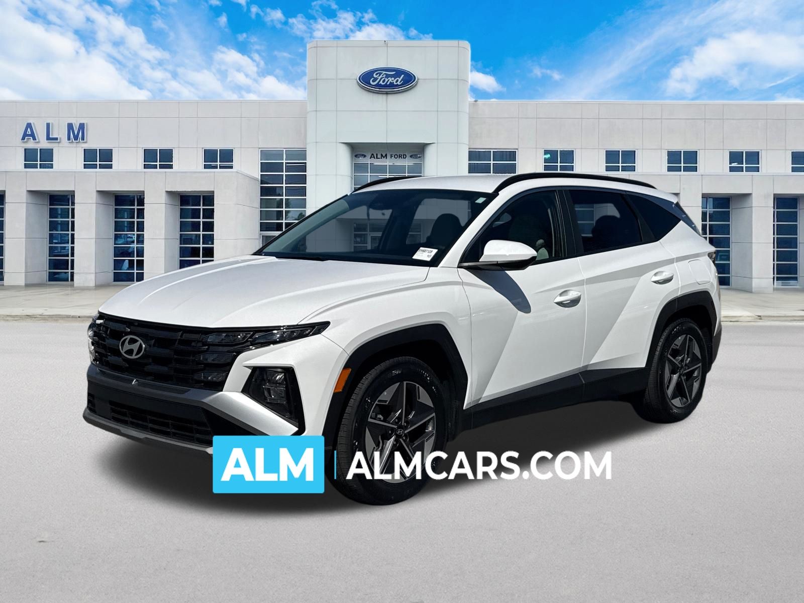 Serenity White Pearl 2025 Hyundai Tucson SUV / Crossover Front-Wheel Drive 8-Speed Automatic