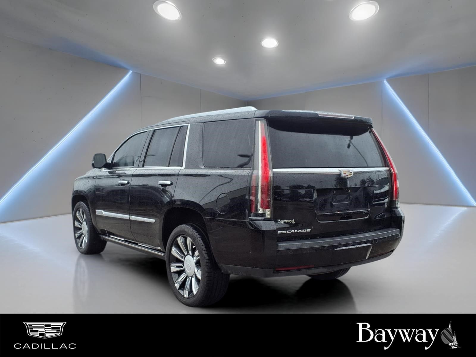 2020 Cadillac Escalade Platinum Edition Black at Autostrade