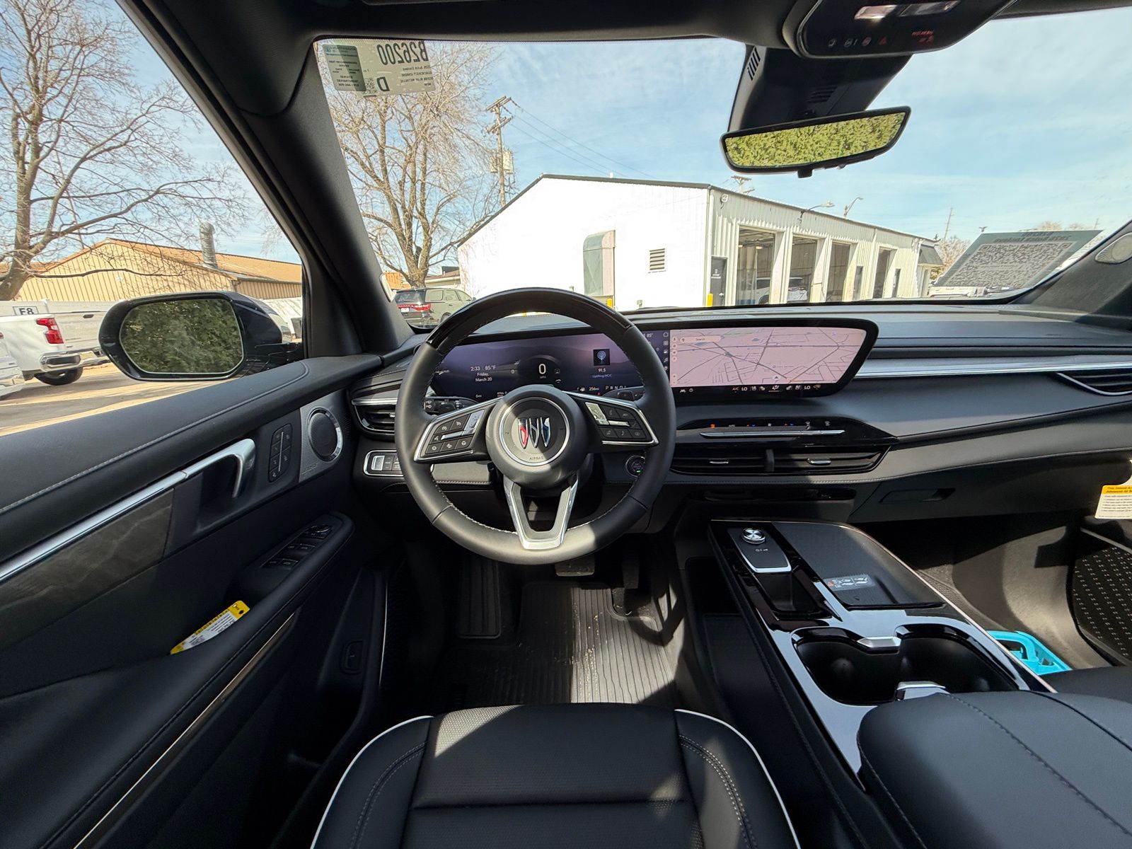 View vehicle photo 2