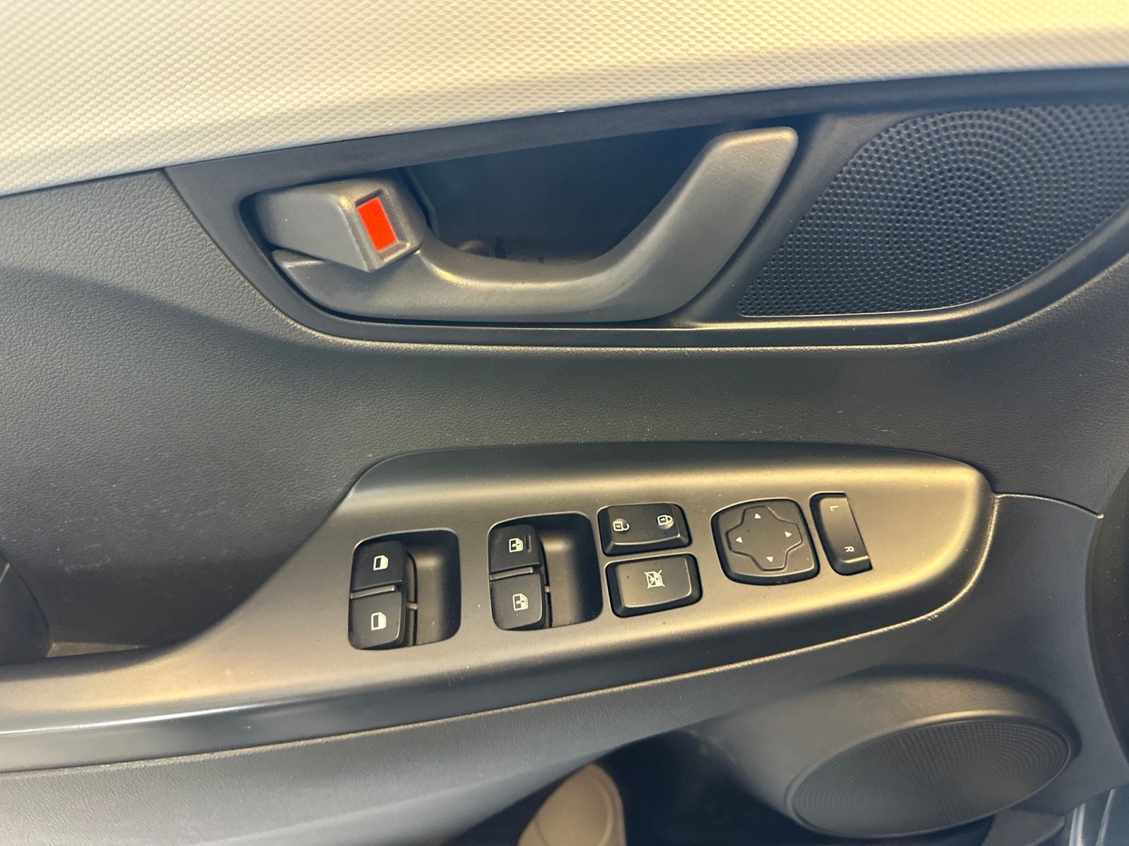 Used 2021 Thunder Gray Hyundai SEL image 19