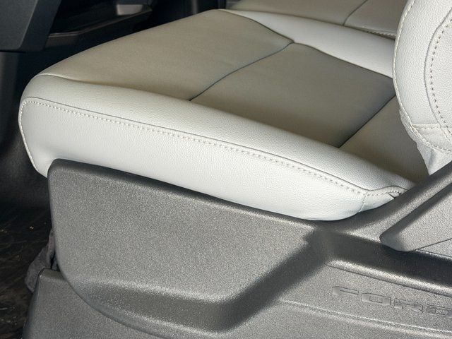 New 2026 Oxford White Ford XL image 16