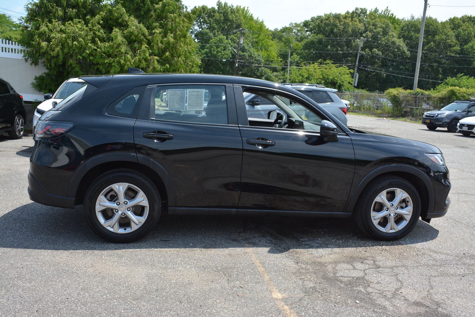 View vehicle photo 5