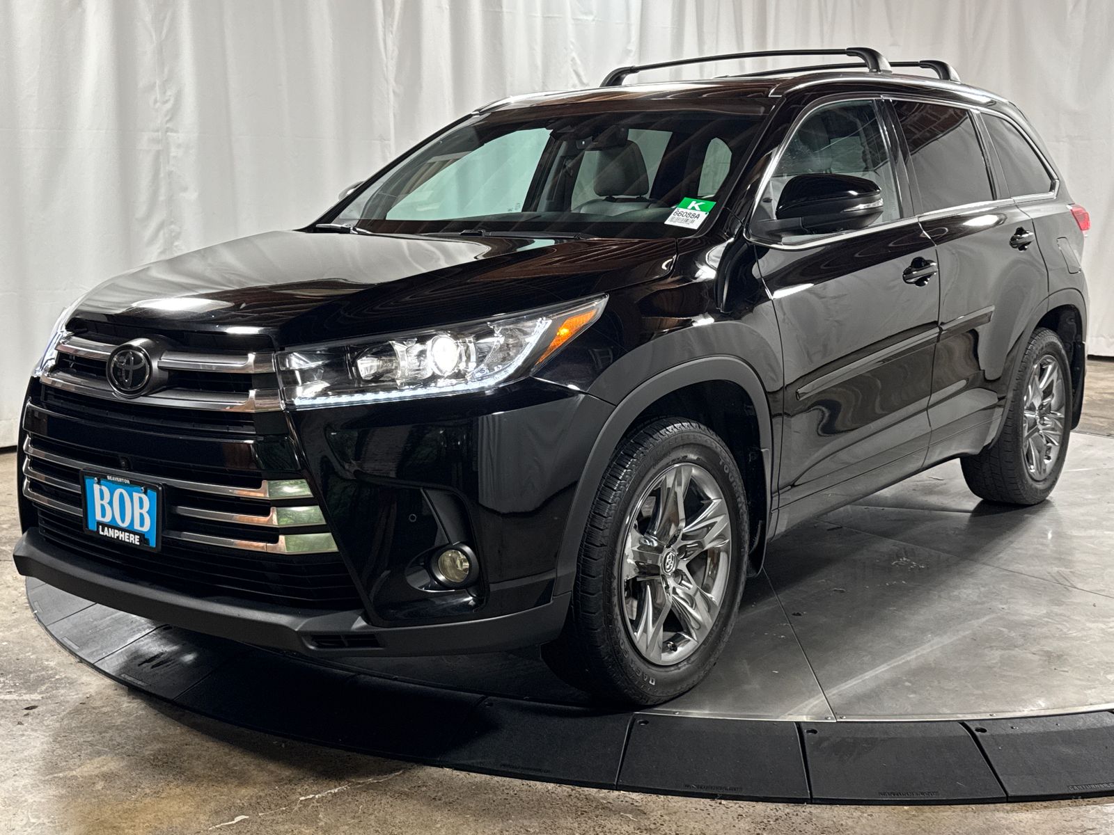 Midnight Black Metallic 2017 Toyota Highlander SUV / Crossover All-Wheel Drive 8-Speed Automatic