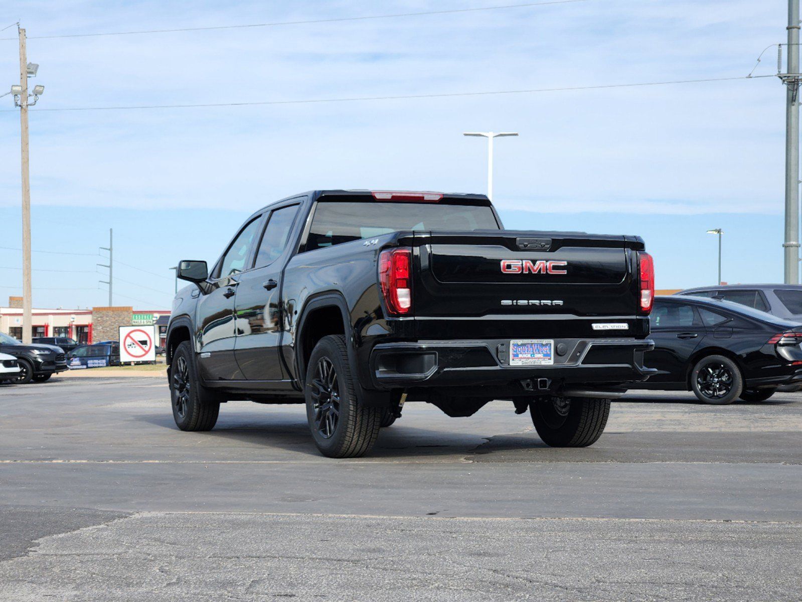 2025 GMC Sierra 1500 Elevation 4