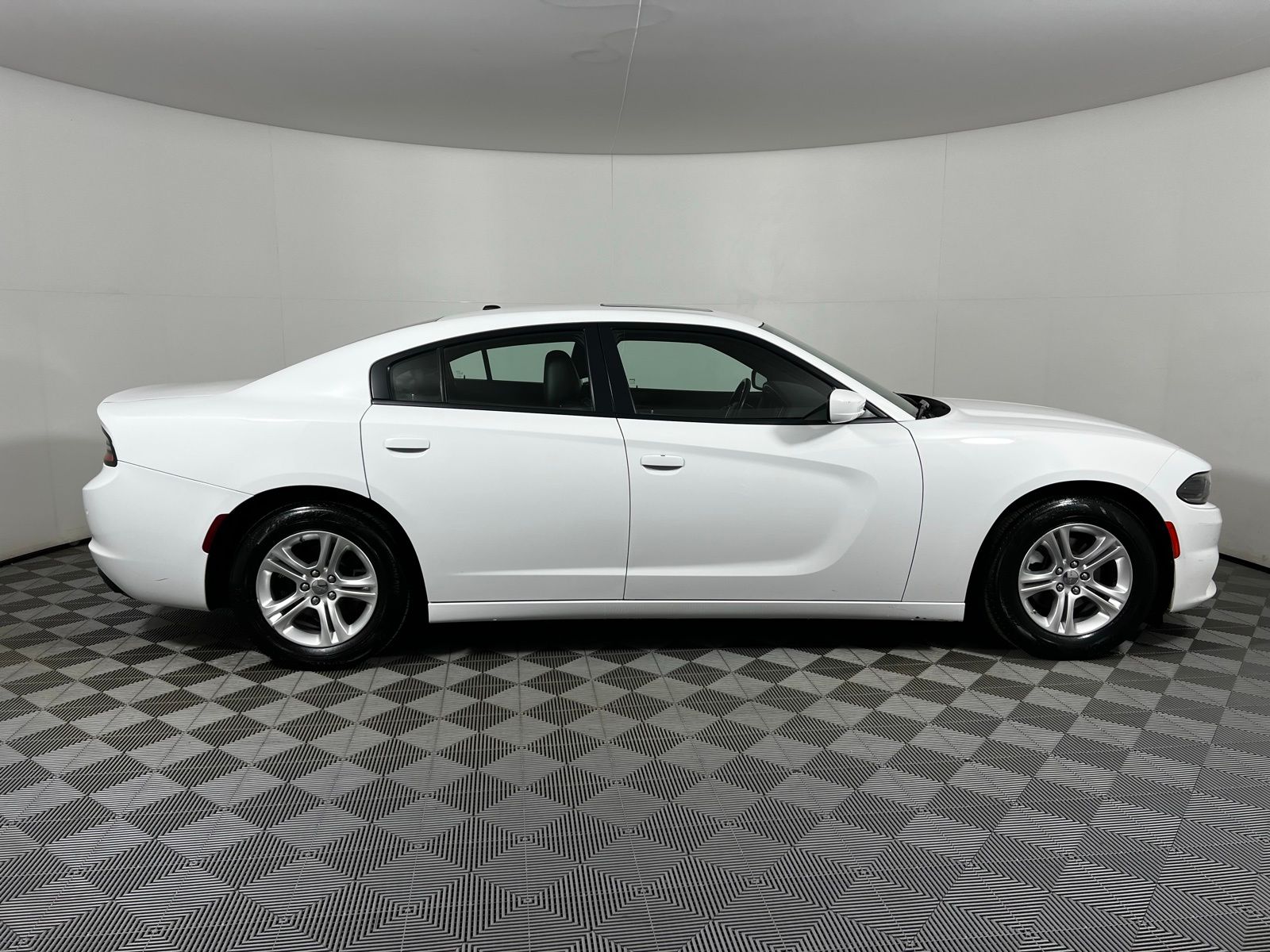 2022 Dodge Charger SXT 4