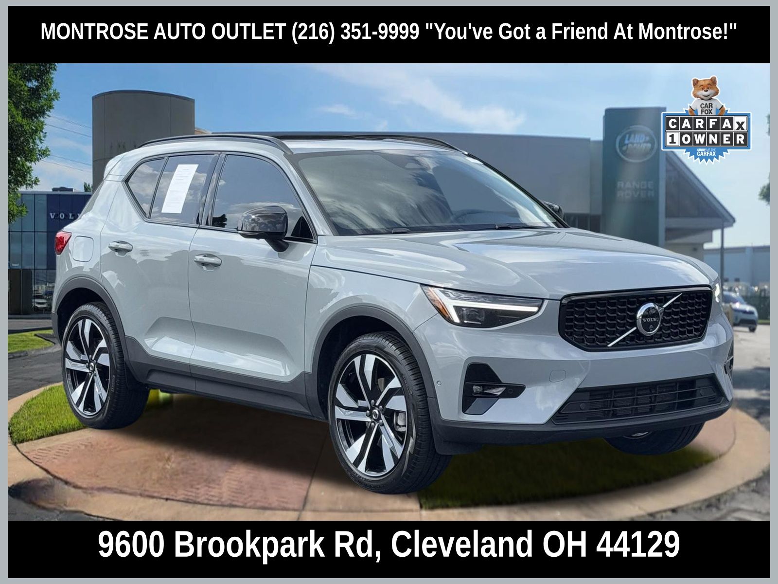 Vapor Gray Metallic 2024 Volvo XC40 SUV / Crossover All-Wheel Drive Automatic