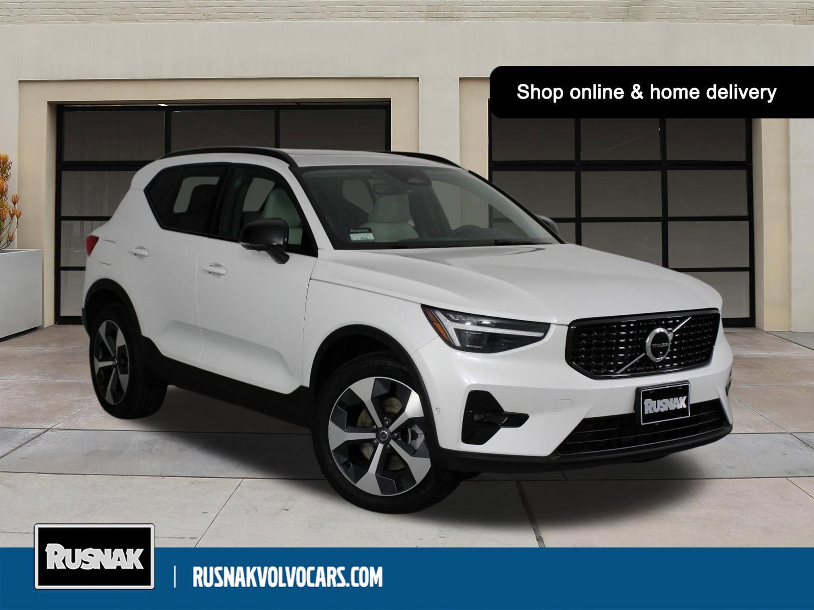 Crystal White 2026 Volvo XC40 B5 Plus AWD SUV / Crossover All-Wheel Drive Automatic