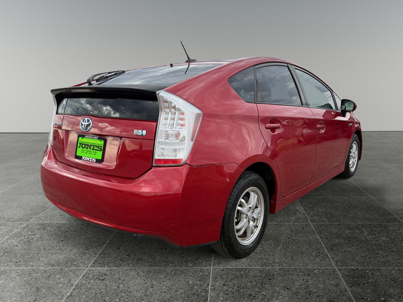 View vehicle photo 7