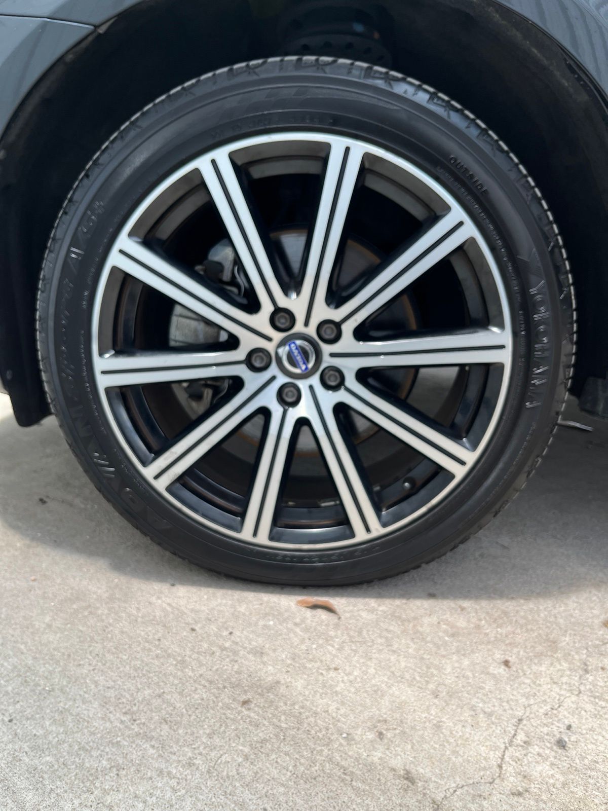 Used Car 2016 Volvo Xc60  T5 Drive-e Premier For Sale Under $12,000 In Austin, Texas