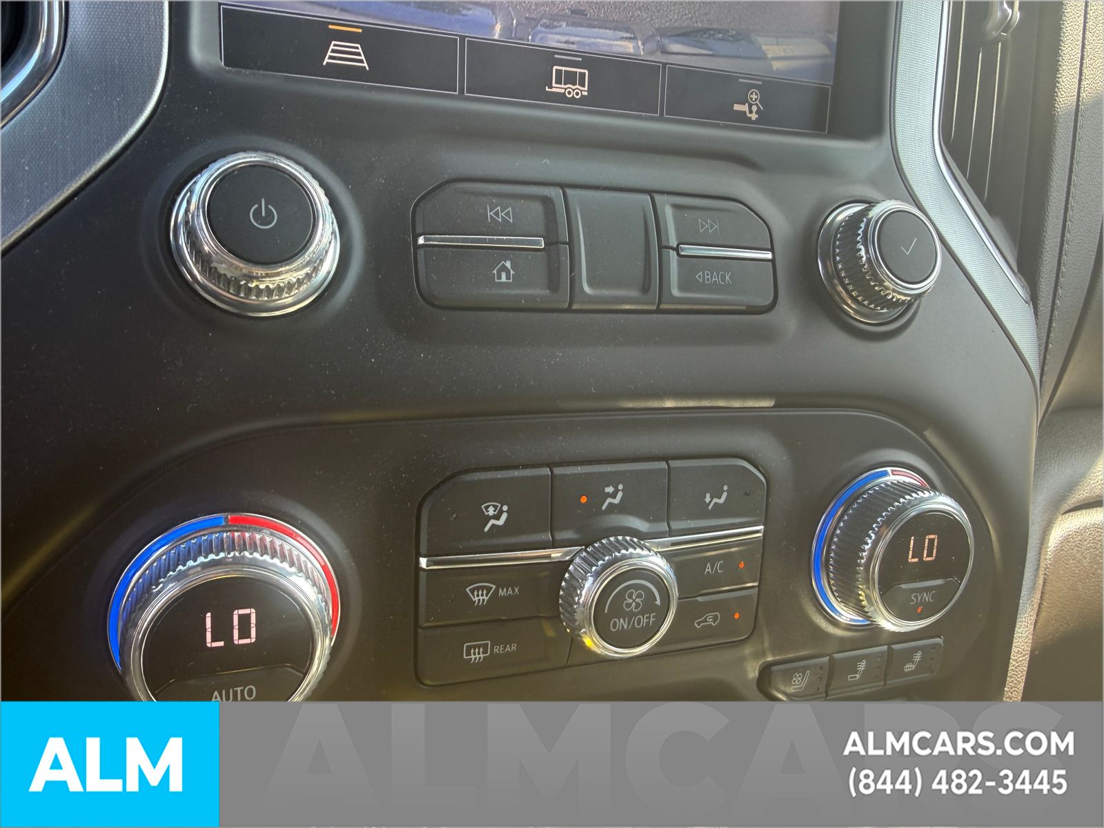 Used 2021 White GMC SLT image 23