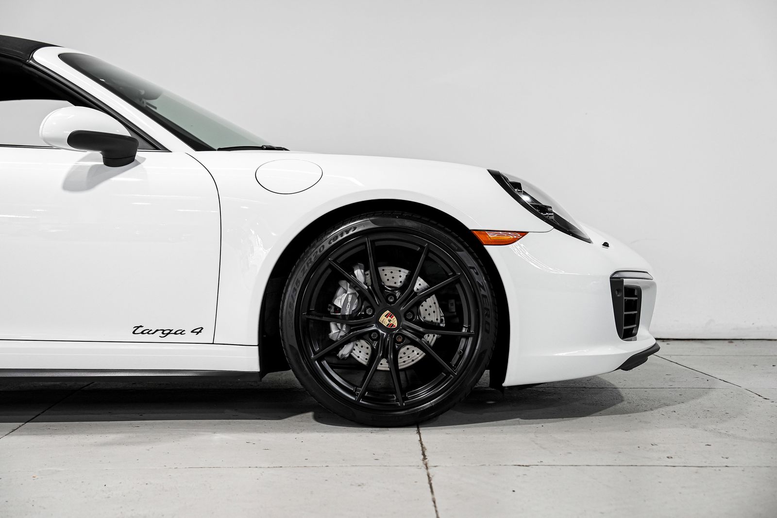 2017 Porsche 911 Targa 4 — photo 55