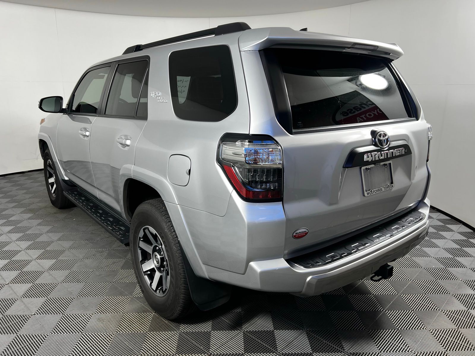 Thumbnail: 2024 Toyota 4Runner - 7