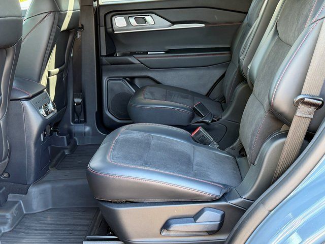 New 2026 Vapor Blue Metallic Ford ST MANAGER DEMO image 15